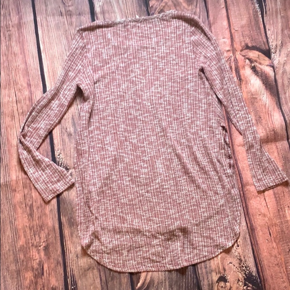 Pink/white sweater - Picture 4 of 4